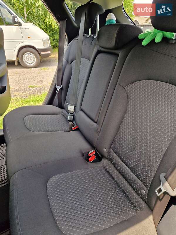 Внедорожник / Кроссовер Hyundai ix35 2011 в Чернигове