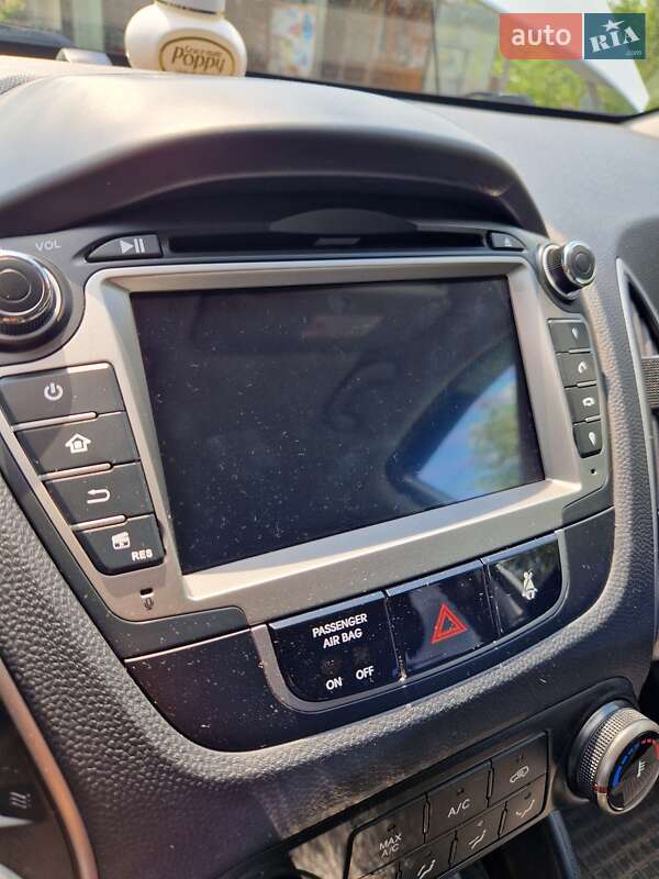 Внедорожник / Кроссовер Hyundai ix35 2011 в Чернигове