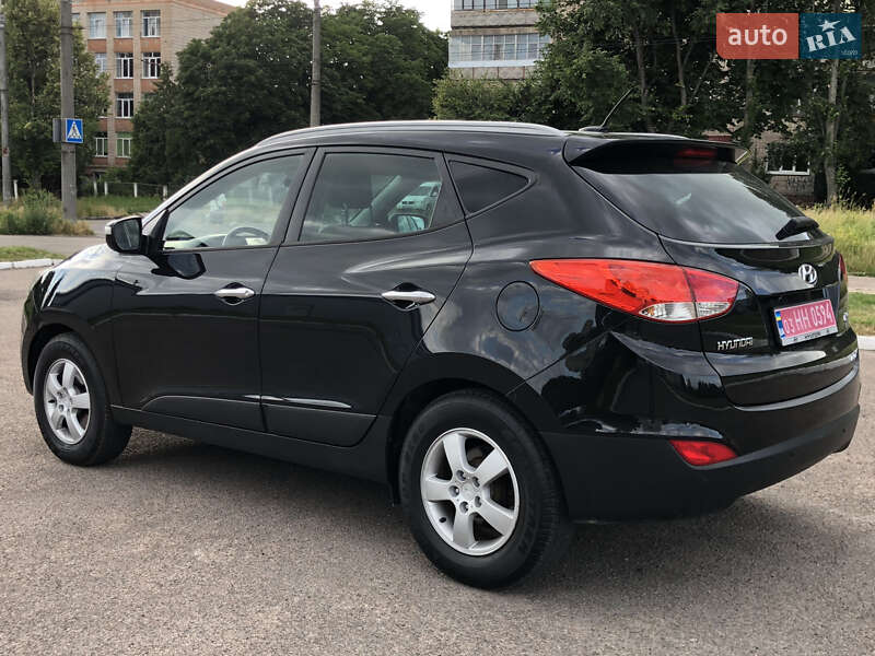 Позашляховик / Кросовер Hyundai ix35 2010 в Рівному