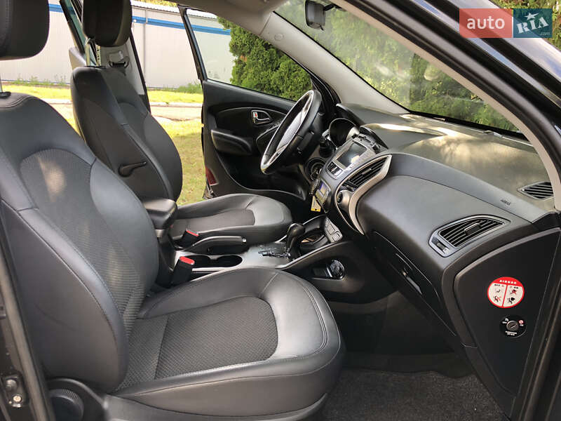 Позашляховик / Кросовер Hyundai ix35 2010 в Рівному