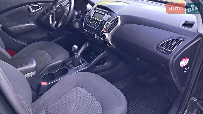 Внедорожник / Кроссовер Hyundai ix35 2010 в Галиче