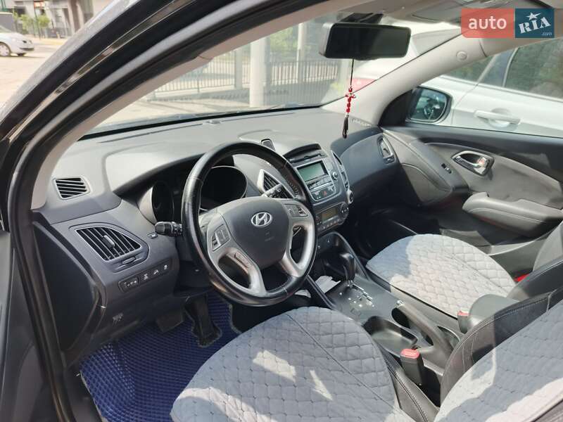 Внедорожник / Кроссовер Hyundai ix35 2010 в Виннице