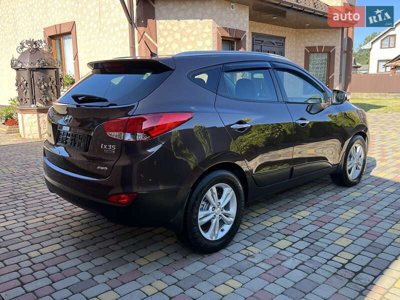 Внедорожник / Кроссовер Hyundai ix35 2010 в Ивано-Франковске