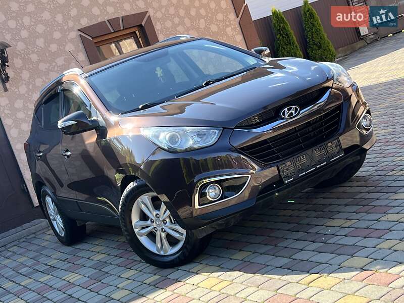Внедорожник / Кроссовер Hyundai ix35 2010 в Ивано-Франковске