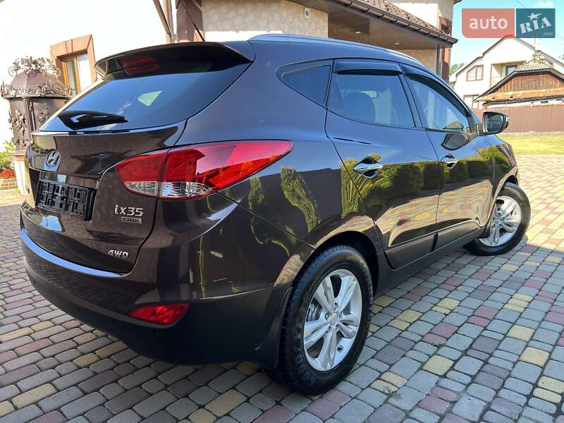 Внедорожник / Кроссовер Hyundai ix35 2010 в Ивано-Франковске