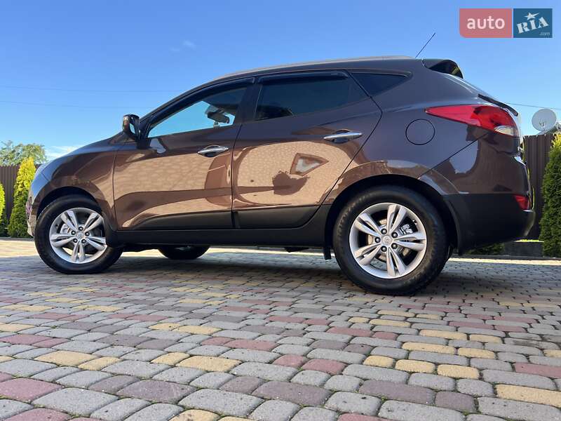 Внедорожник / Кроссовер Hyundai ix35 2010 в Ивано-Франковске