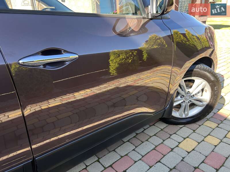 Внедорожник / Кроссовер Hyundai ix35 2010 в Ивано-Франковске