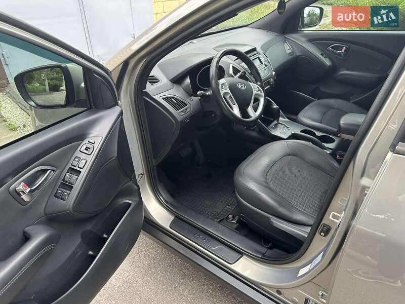 Внедорожник / Кроссовер Hyundai ix35 2011 в Харькове