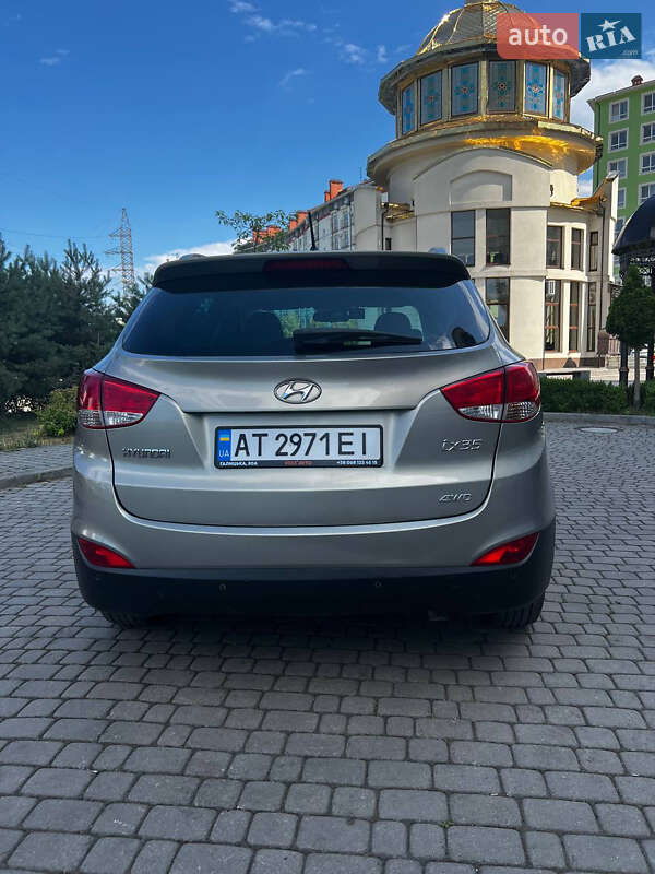 Внедорожник / Кроссовер Hyundai ix35 2010 в Ивано-Франковске
