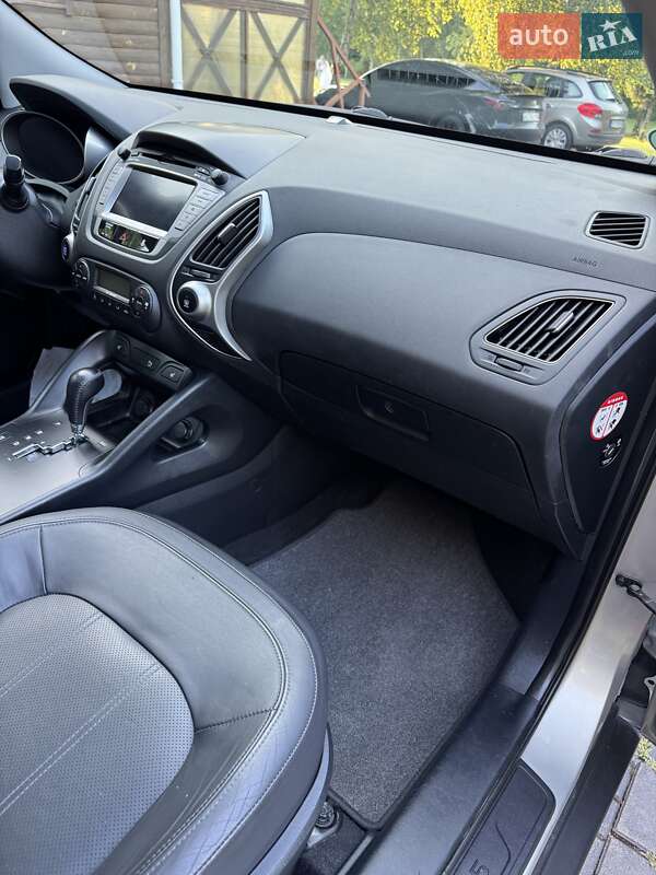 Позашляховик / Кросовер Hyundai ix35 2011 в Луцьку