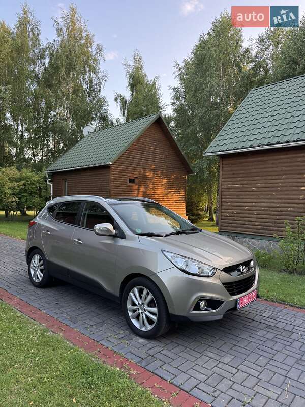 Позашляховик / Кросовер Hyundai ix35 2011 в Луцьку