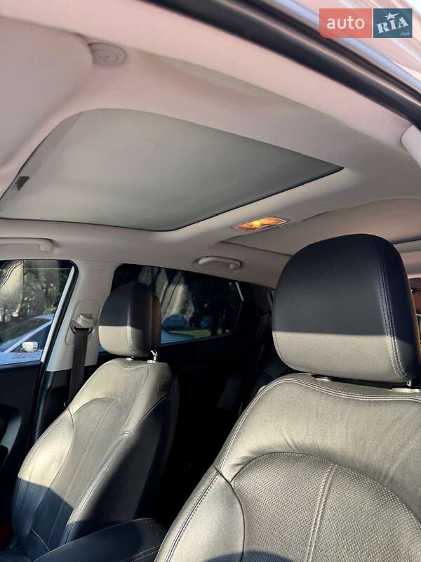Позашляховик / Кросовер Hyundai ix35 2012 в Харкові