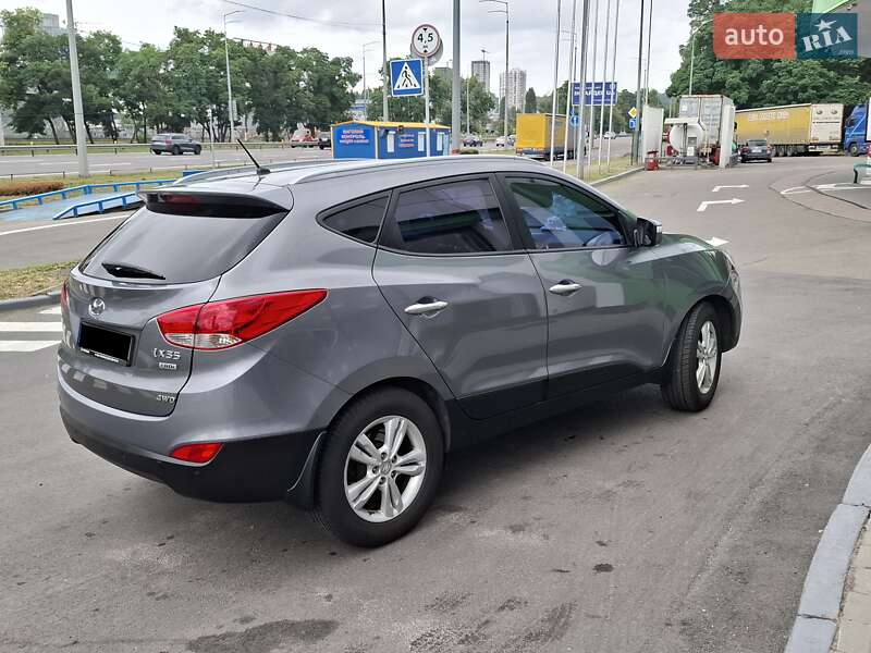 Внедорожник / Кроссовер Hyundai ix35 2013 в Киеве