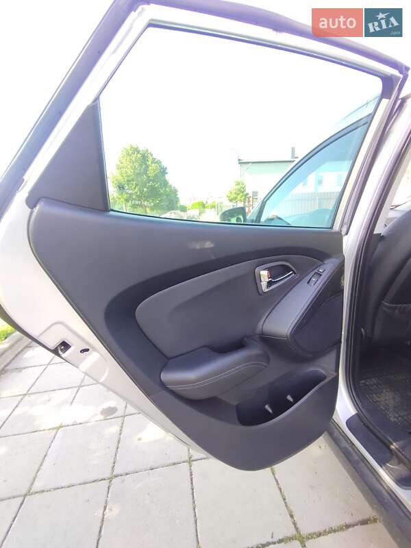Внедорожник / Кроссовер Hyundai ix35 2012 в Луцке