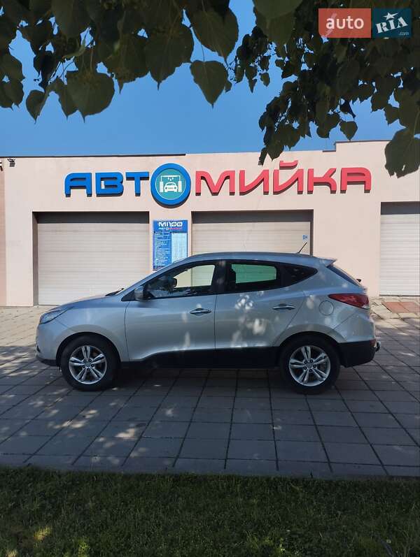 Внедорожник / Кроссовер Hyundai ix35 2012 в Луцке