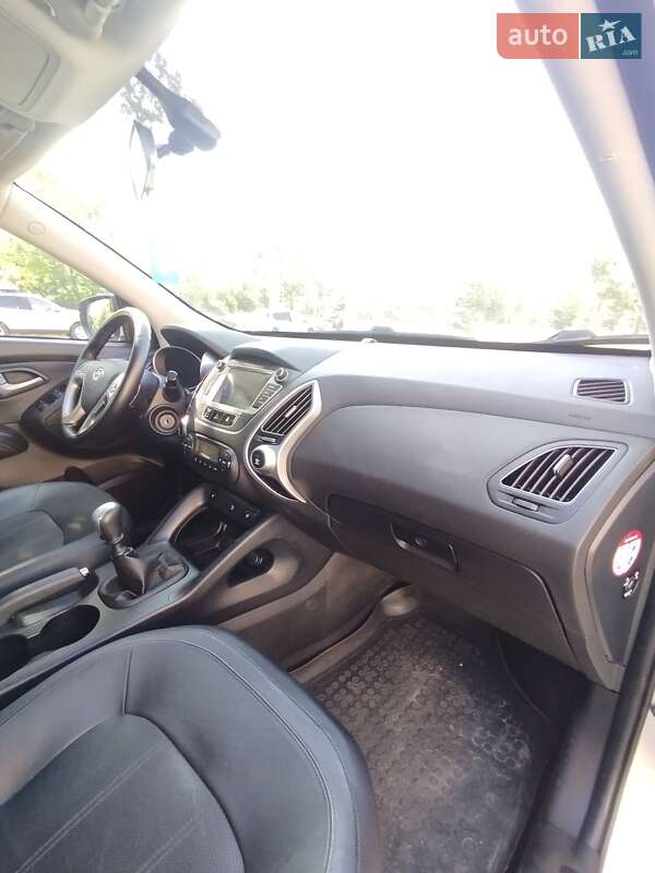 Внедорожник / Кроссовер Hyundai ix35 2012 в Луцке