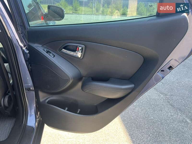 Внедорожник / Кроссовер Hyundai ix35 2011 в Днепре
