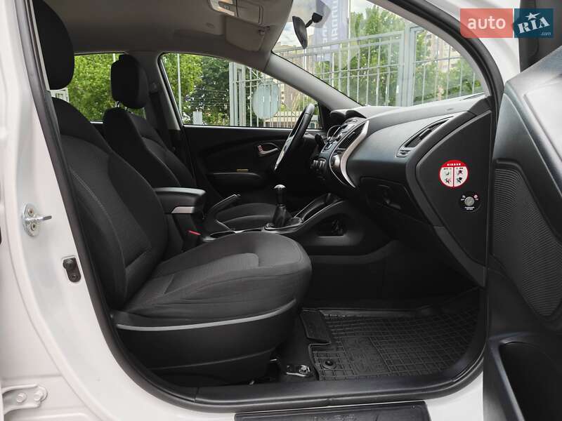 Внедорожник / Кроссовер Hyundai ix35 2012 в Одессе