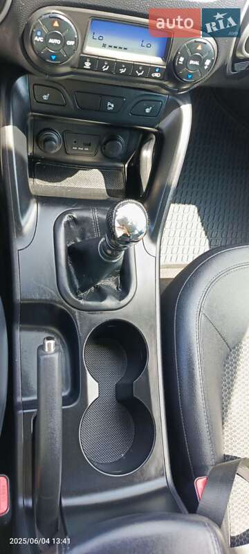 Позашляховик / Кросовер Hyundai ix35 2010 в Кам'янець-Подільському
