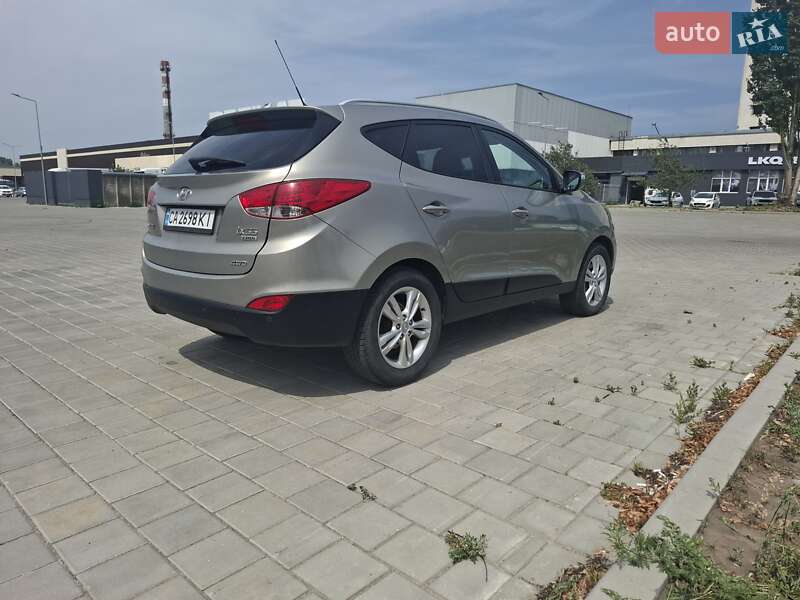 Позашляховик / Кросовер Hyundai ix35 2011 в Черкасах