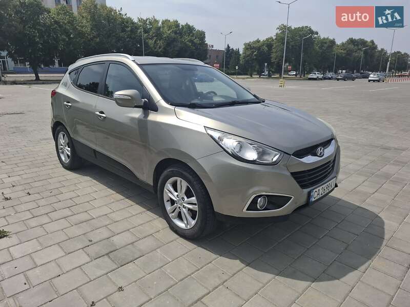 Позашляховик / Кросовер Hyundai ix35 2011 в Черкасах