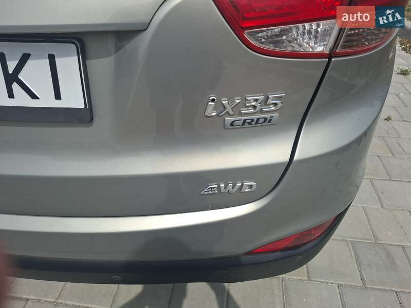 Позашляховик / Кросовер Hyundai ix35 2011 в Черкасах