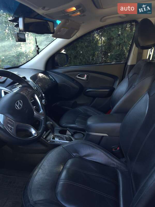 Позашляховик / Кросовер Hyundai ix35 2010 в Києві