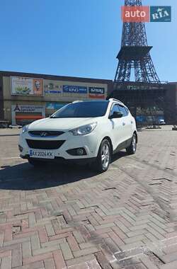 Позашляховик / Кросовер Hyundai ix35 2010 в Харкові
