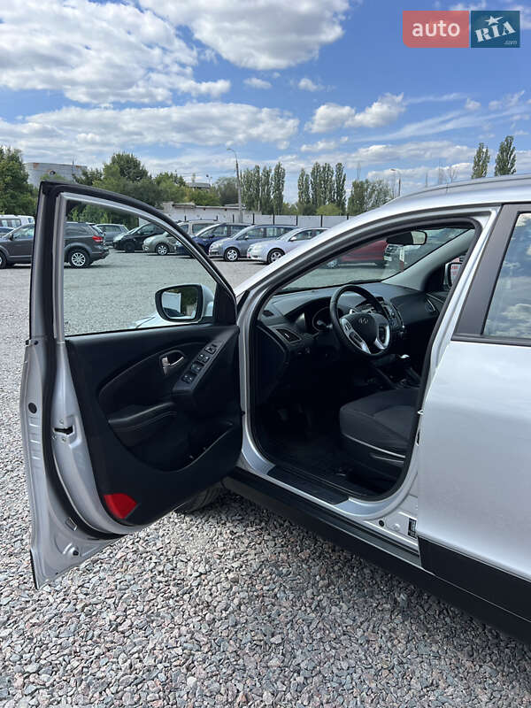Позашляховик / Кросовер Hyundai ix35 2011 в Черкасах