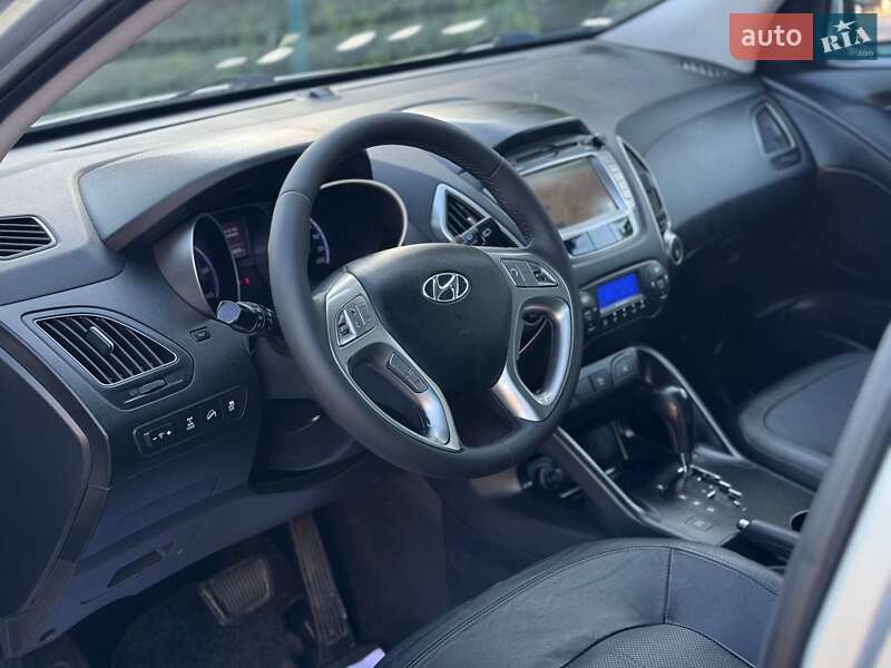 Внедорожник / Кроссовер Hyundai ix35 2012 в Дрогобыче фото 32 Внедорожник / Кроссовер Hyundai ix35 2012 в Дрогобыче