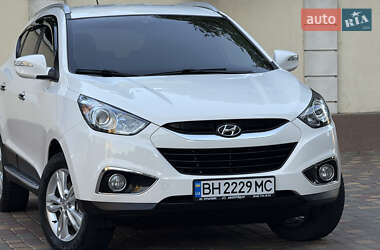 Позашляховик / Кросовер Hyundai ix35 2013 в 