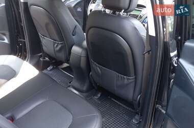 Позашляховик / Кросовер Hyundai ix35 2012 в  фото 4 Позашляховик / Кросовер Hyundai ix35 2012 в