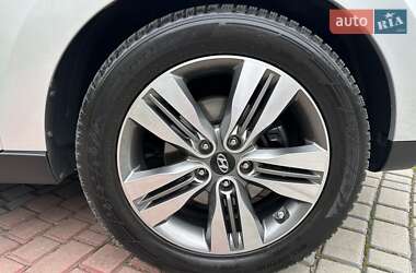 Внедорожник / Кроссовер Hyundai ix35 2014 в 