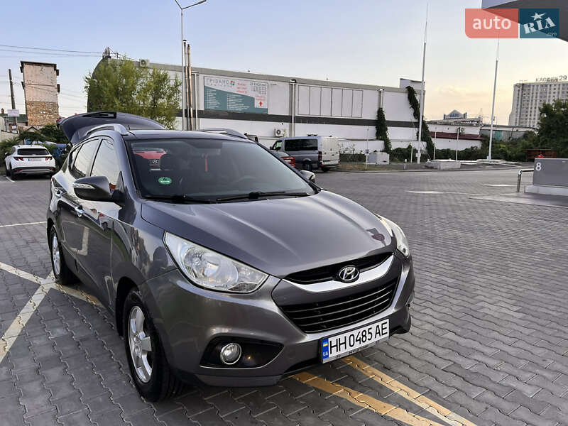 Внедорожник / Кроссовер Hyundai ix35 2011 в Одессе