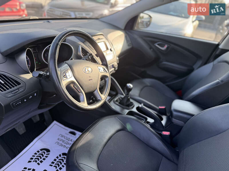 Внедорожник / Кроссовер Hyundai ix35 2015 в Ивано-Франковске