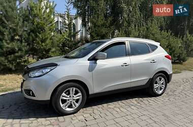 Позашляховик / Кросовер Hyundai ix35 2011 в 