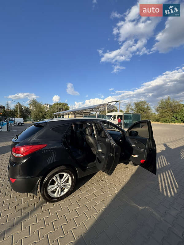 Позашляховик / Кросовер Hyundai ix35 2010 в Кривому Розі