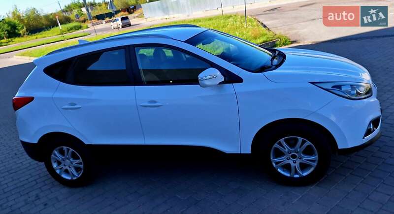 Внедорожник / Кроссовер Hyundai ix35 2015 в Львове