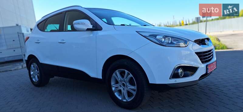 Внедорожник / Кроссовер Hyundai ix35 2015 в Львове