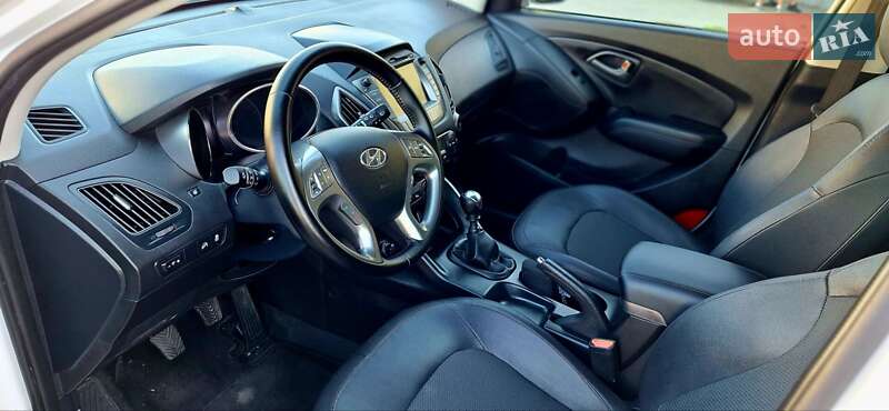 Внедорожник / Кроссовер Hyundai ix35 2015 в Львове