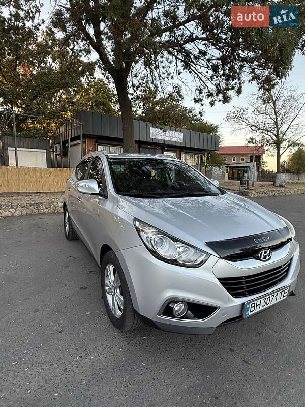 Внедорожник / Кроссовер Hyundai ix35 2013 в Черноморске
