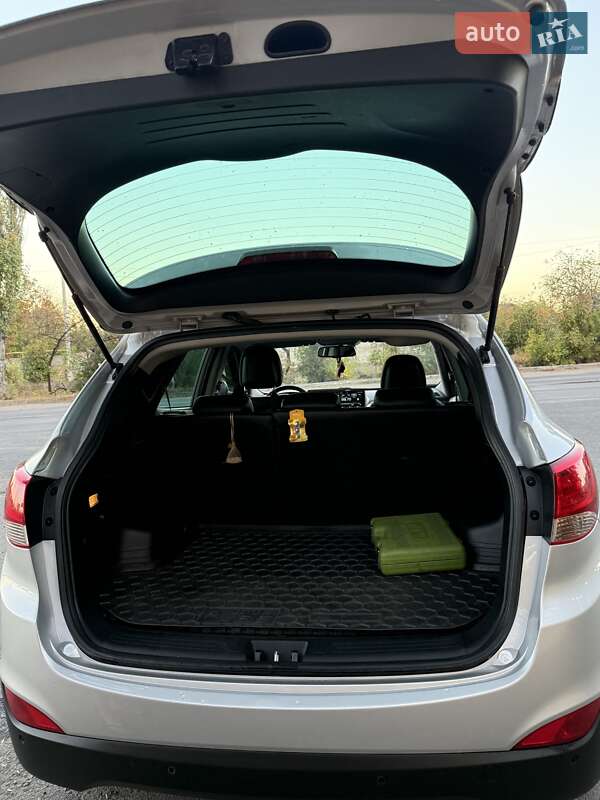 Внедорожник / Кроссовер Hyundai ix35 2013 в Черноморске