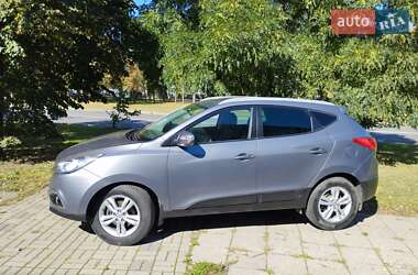 Позашляховик / Кросовер Hyundai ix35 2012 в 