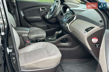 Внедорожник / Кроссовер Hyundai ix35 2012 в 