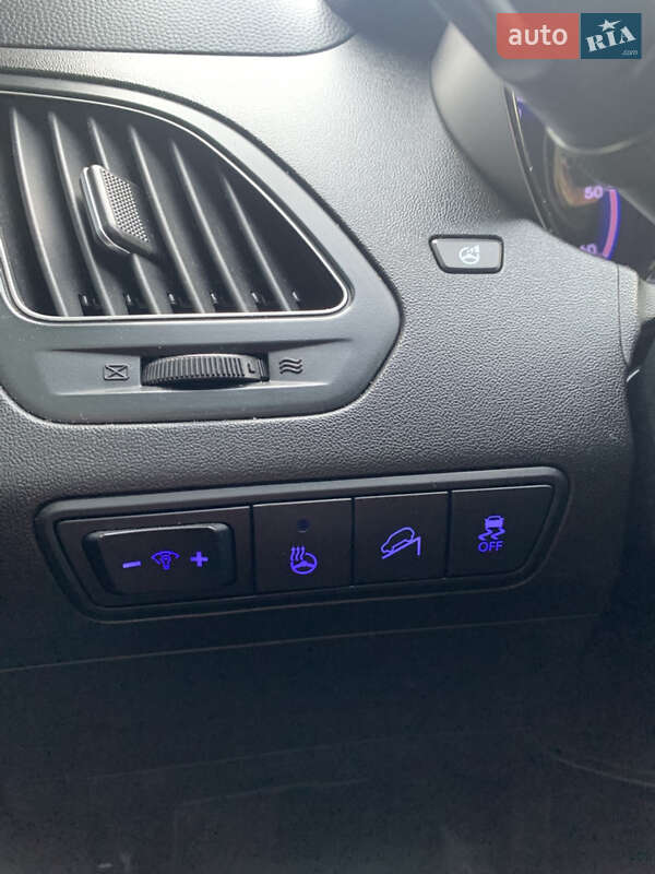 Внедорожник / Кроссовер Hyundai ix35 2014 в Ровно