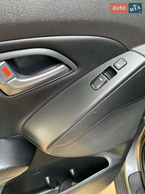 Внедорожник / Кроссовер Hyundai ix35 2014 в Ровно