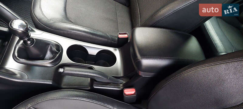 Внедорожник / Кроссовер Hyundai ix35 2013 в Одессе фото 22 Внедорожник / Кроссовер Hyundai ix35 2013 в Одессе