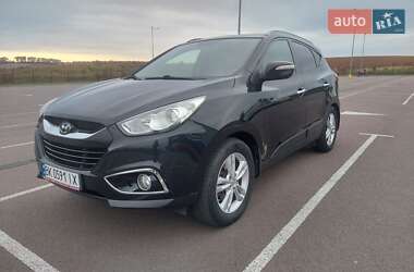 Внедорожник / Кроссовер Hyundai ix35 2010 в Ровно