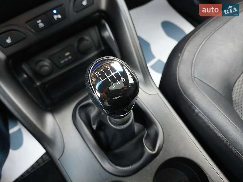 Позашляховик / Кросовер Hyundai ix35 2015 в Рівному