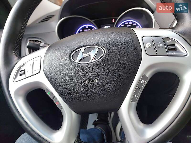 Позашляховик / Кросовер Hyundai ix35 2015 в Рівному
